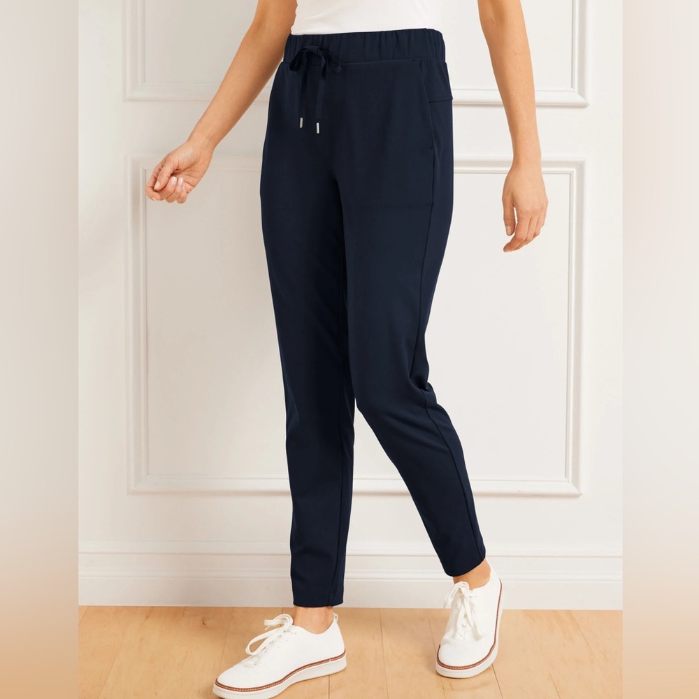 NEW T by Talbots Out and About Navy Women's Jogger Pants